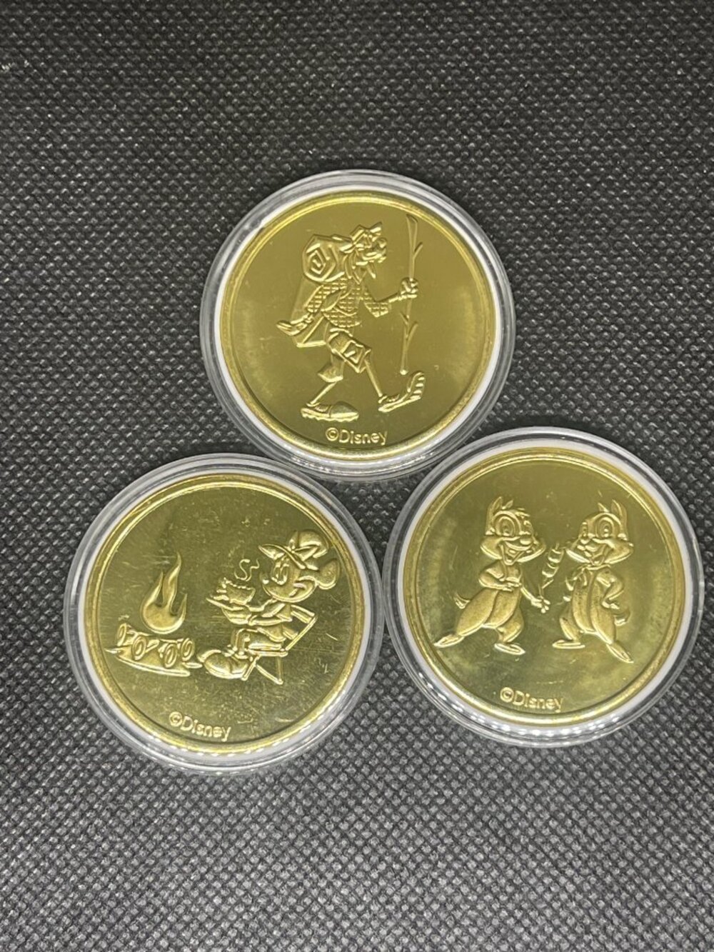 Disneyland Grand Californian Medallion Coin Set Minnie Chip Dale Goofy